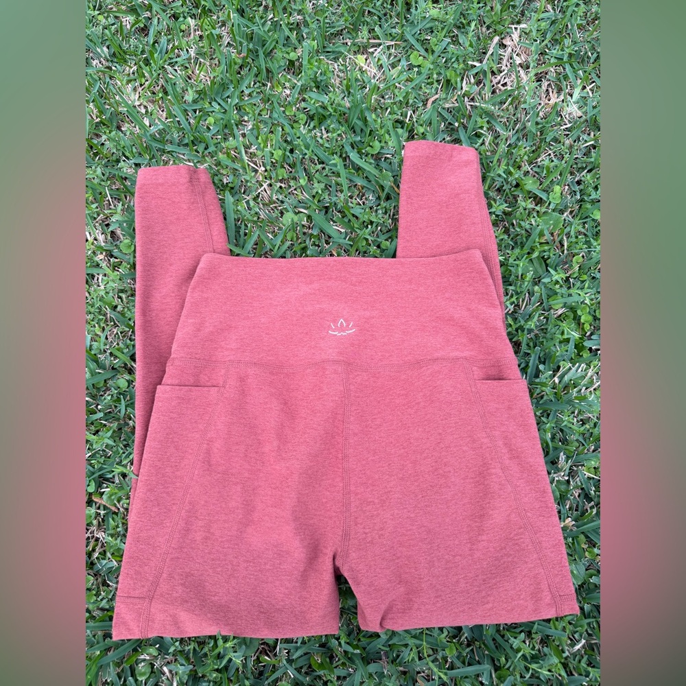 Beyond Yoga Spacedye High Waisted Midi Leggings With Pockets Dusty Coral  L
